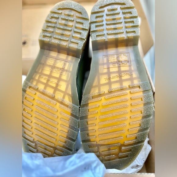 DOC MARTENS Unisex Plain Toe Derby, Khaki Green, Size 10(L)/9(M)​ - Picture 3 of 6